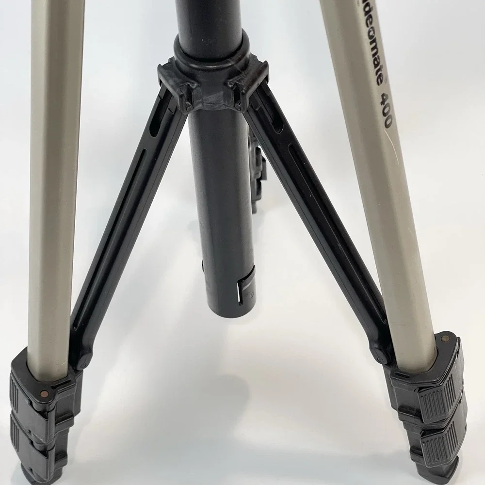 Velbon Videomate 400 Aluminum Adjustable Camara Tripod Ext. 5 Feet  With Panhead
